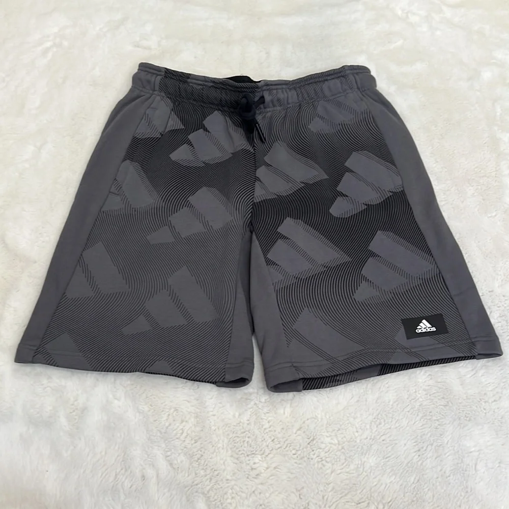 Adidas sportswear French terry cloth shirt size L graphic print black and gray - Picture 10 of 12